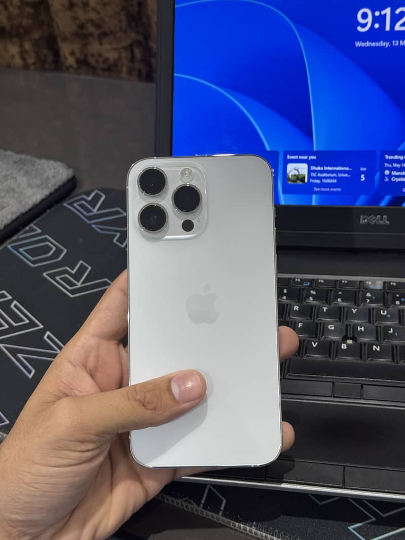 iPhone 14 Pro Max 0