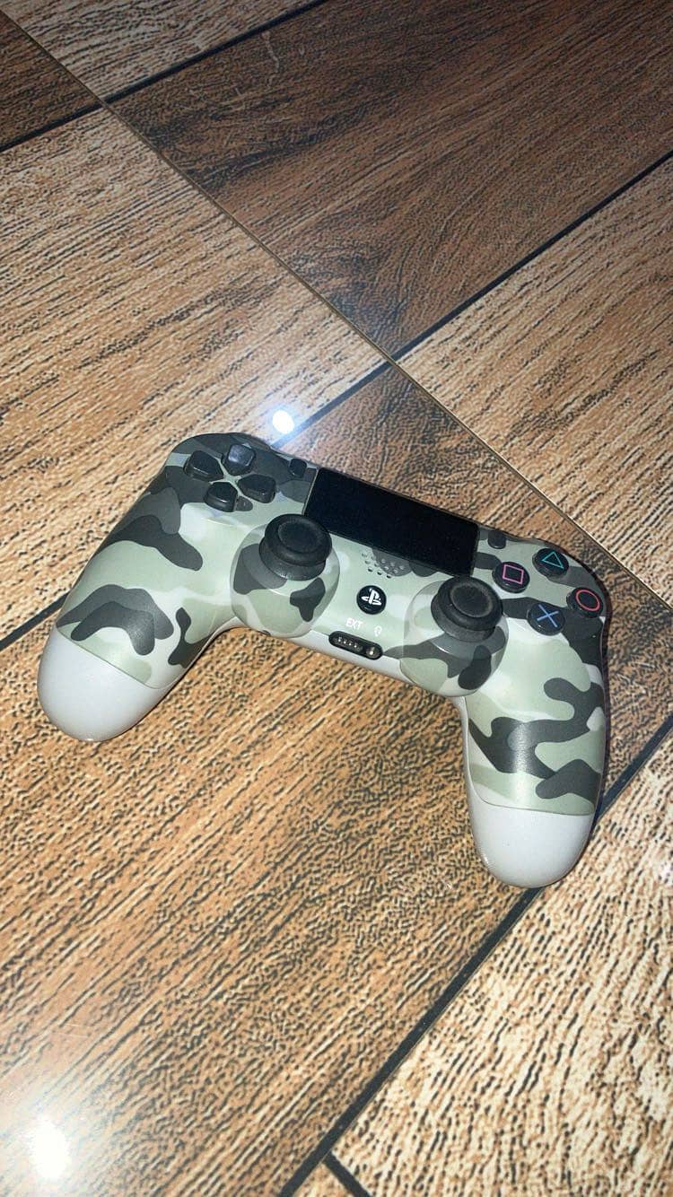 Gaming controller DualShock 4 Bluetooth ps4,pc 0
