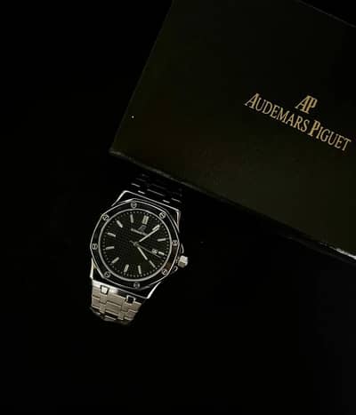 Ap watch black dial stainless steel  Royal oaks