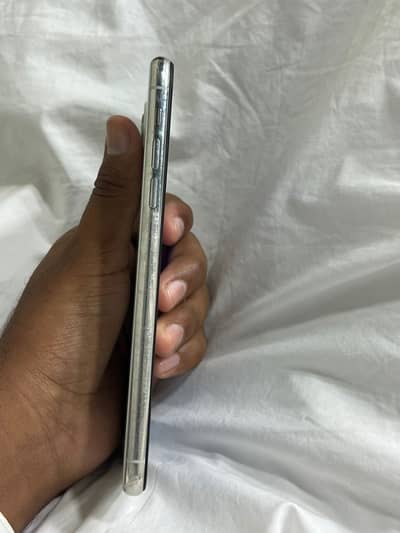 iphone 11 pro max dual sim pta approved 64gb 82%battery health