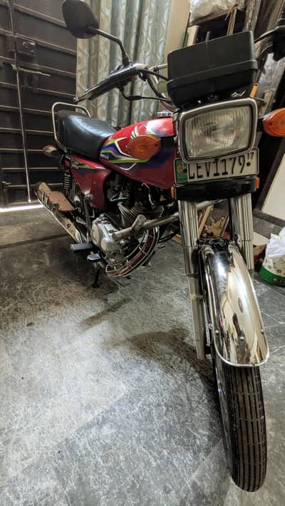 10/10 CG 125