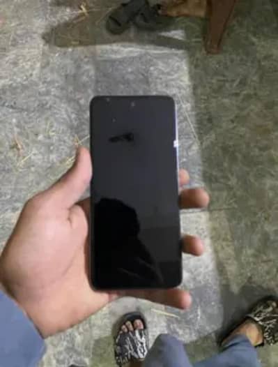 infinix hot 40i with box all okay 10.9 condition 8+8 128gb