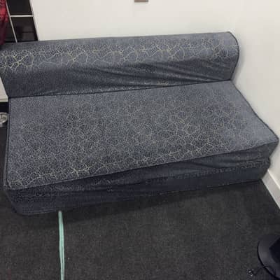 Sofa come bed