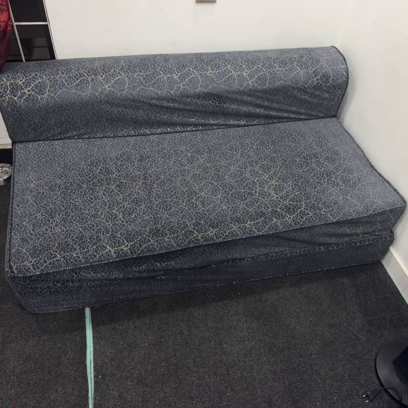 Sofa come bed 0