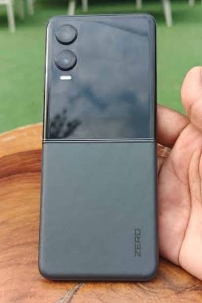 Infinix zero flip for sale