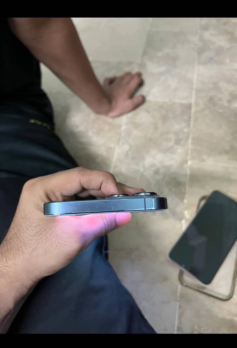 Iphone 13 pro max 4