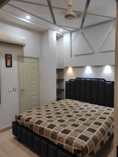 FURNISHED FLATE FOR RENT BACHELOR FAMILIES FOR RENT IN JOHAR TOWN LAHORE