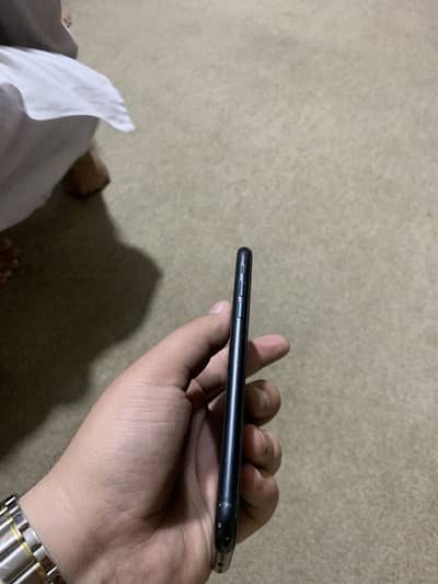 IPHONE XR (FU) 256 GB sim time remaining