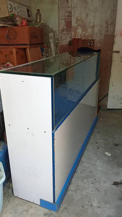 Counter Glass & ZRK Wood