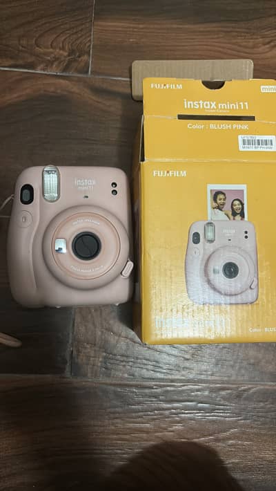 Fujifilms mini 11 for sale