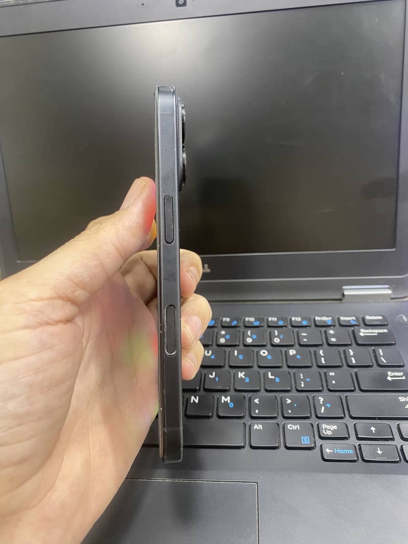 IPHONE 16 MDM 1