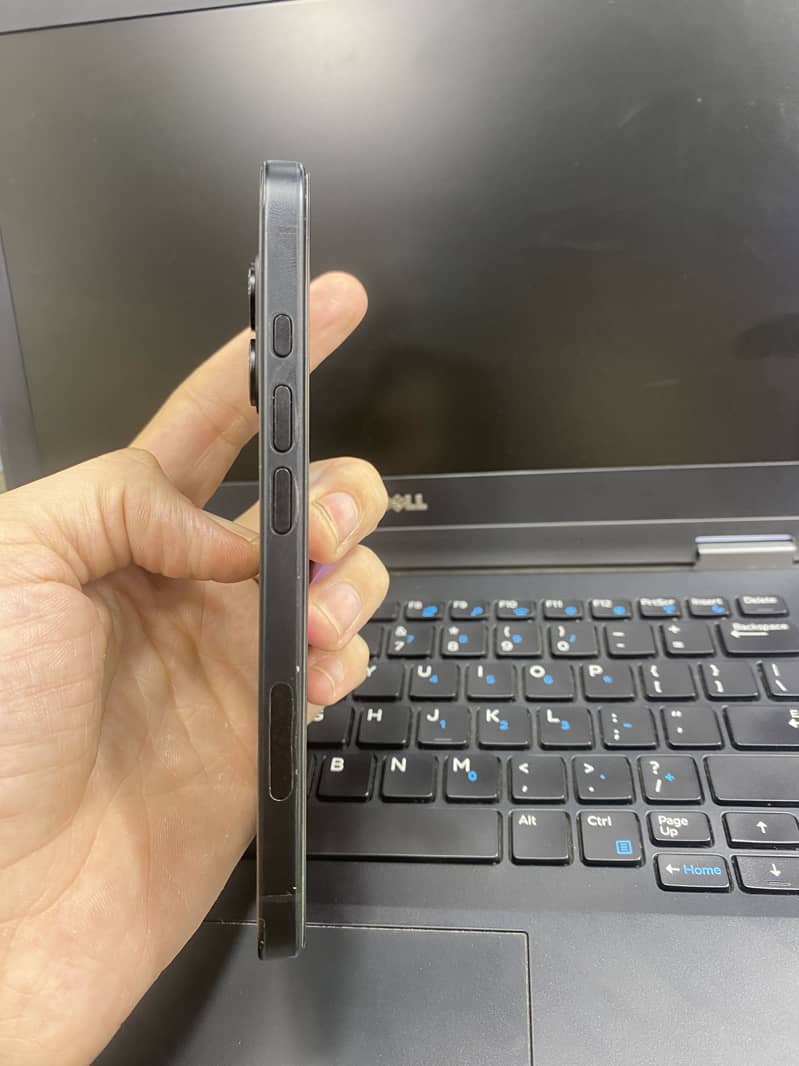 IPHONE 16 MDM 5
