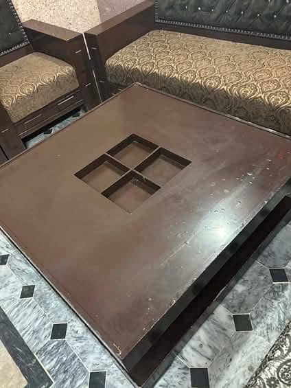 5 seater Sofa Set + Table Combo 4