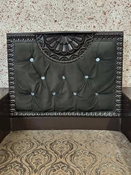 5 seater Sofa Set + Table Combo 6