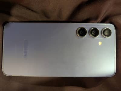 Samsung S24