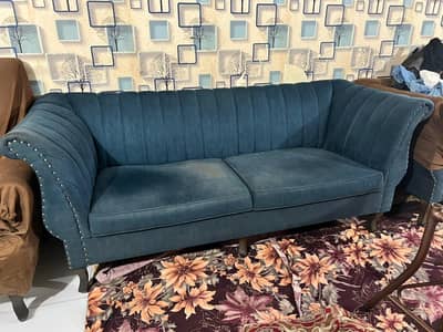 7 seater sofa good condition in Jamshed road 3 no.