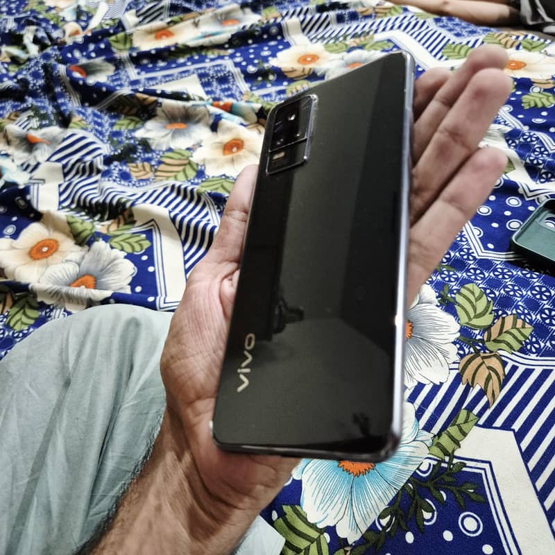 vivo v21e 1