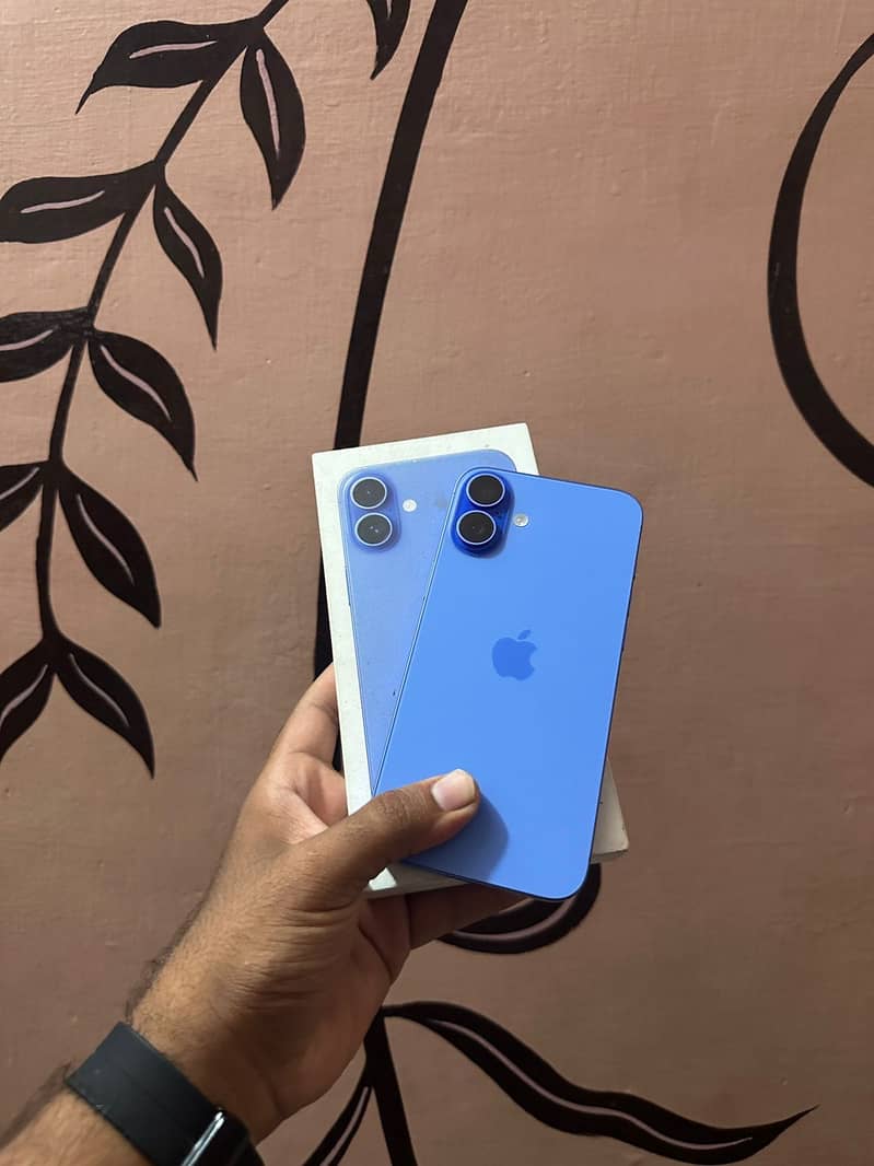 iPhone 16 plus 7