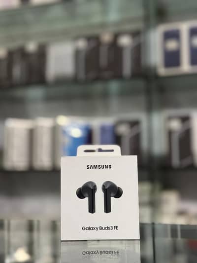 Samsung Galaxy Buds 3 FE Box pack Black color