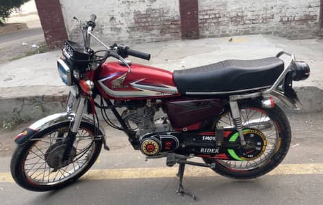 Honda cg 125 (2016) beautiful Bike Total jeniun (03060645249)