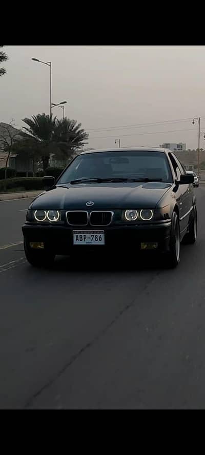 BMW E36 318i AUTOMATIC FULL LOADED
