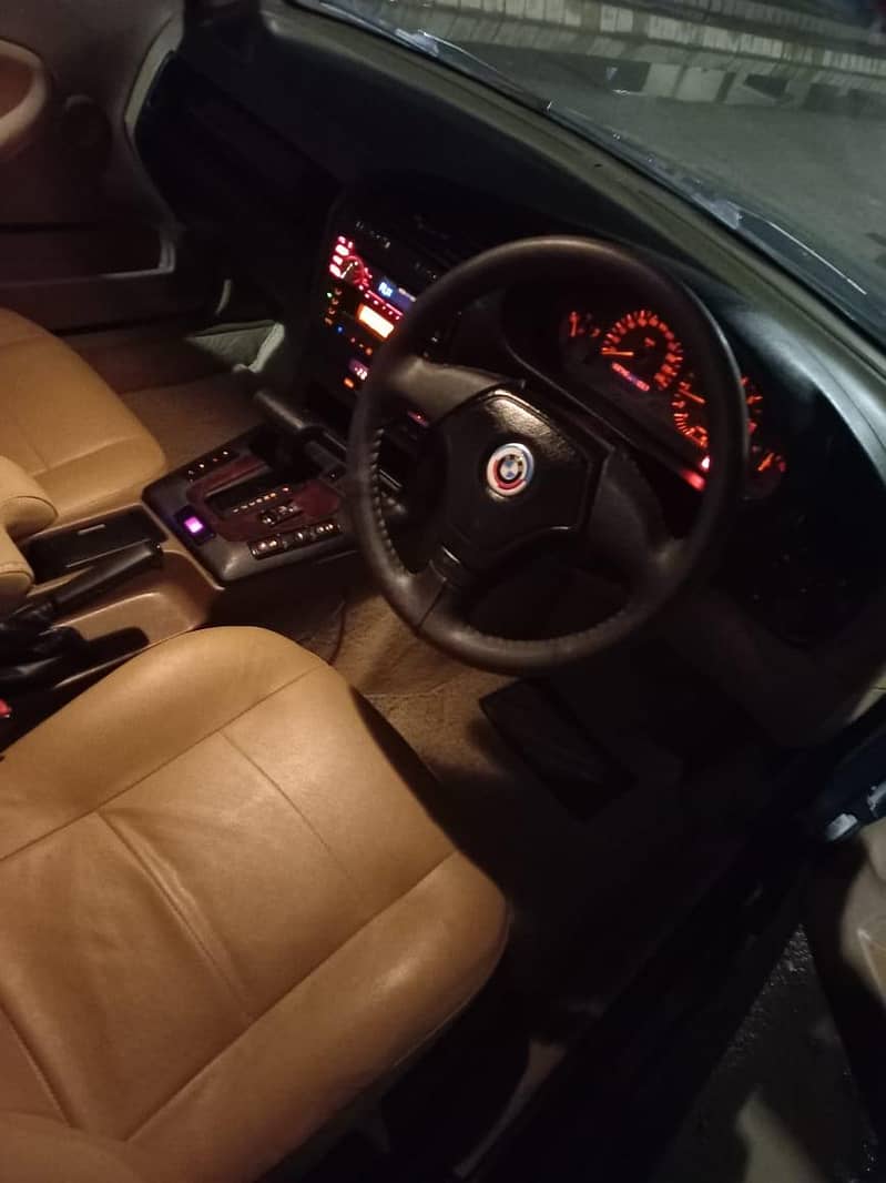 BMW E36 318i AUTOMATIC FULL LOADED 3