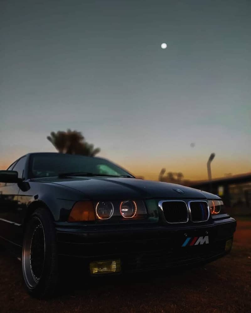 BMW E36 318i AUTOMATIC FULL LOADED 18