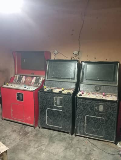 arcade games vedeo games Xbox game token games