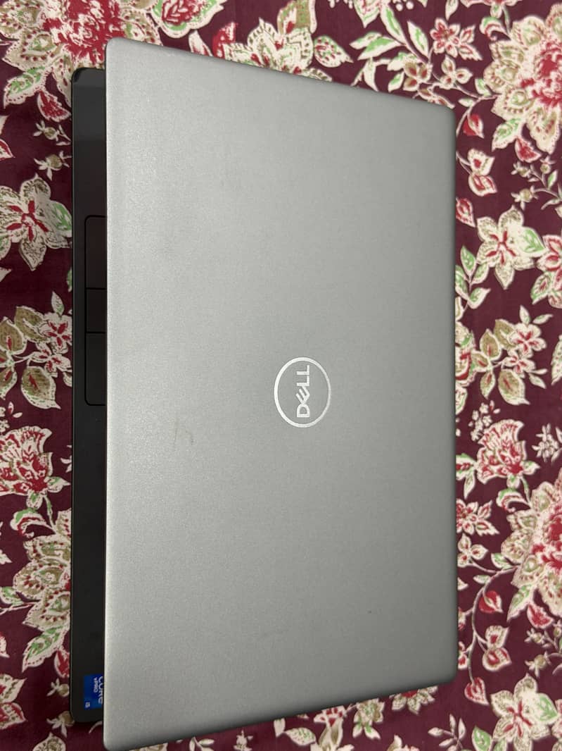 Dell Precision 7560 1