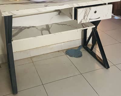 Selling study table with chair