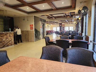 1 KANAL BUILDING AVAILABLE FOR RENT