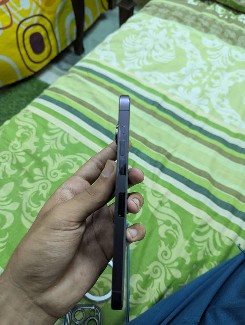 iphone 14pro max 2
