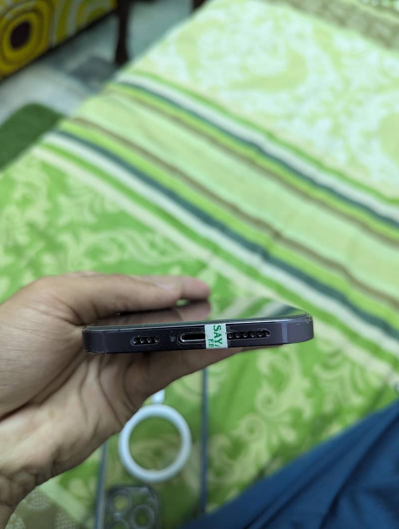 iphone 14pro max 5