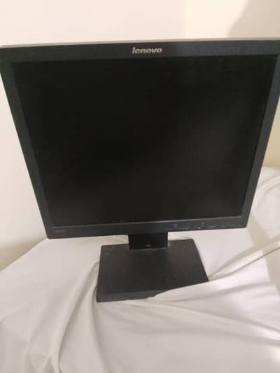 17 inc LED UESD GOOD WORKING GOOD CONDITION
