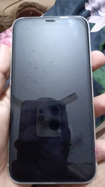 iPhone 11 pta 128 gb 83 battry health with box and charger orignal
