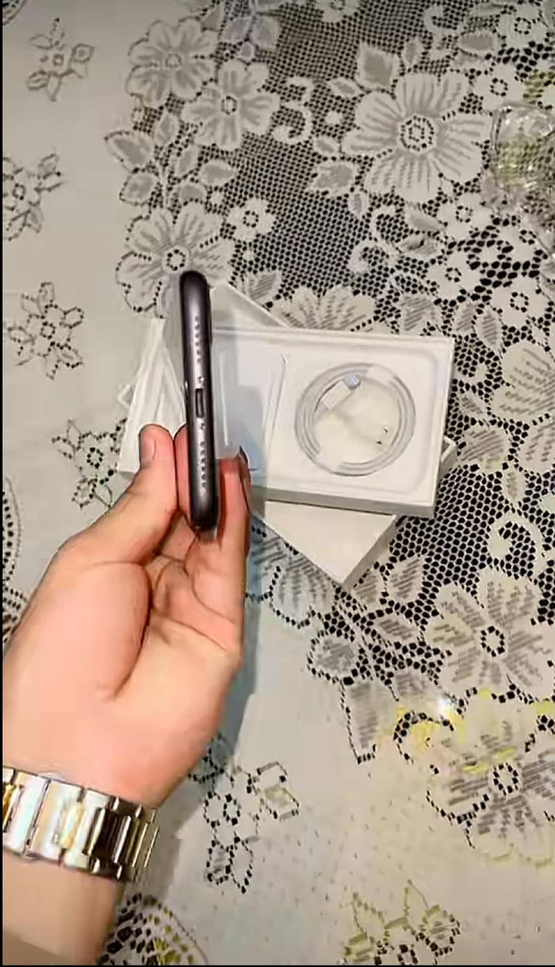 iphone 11 3