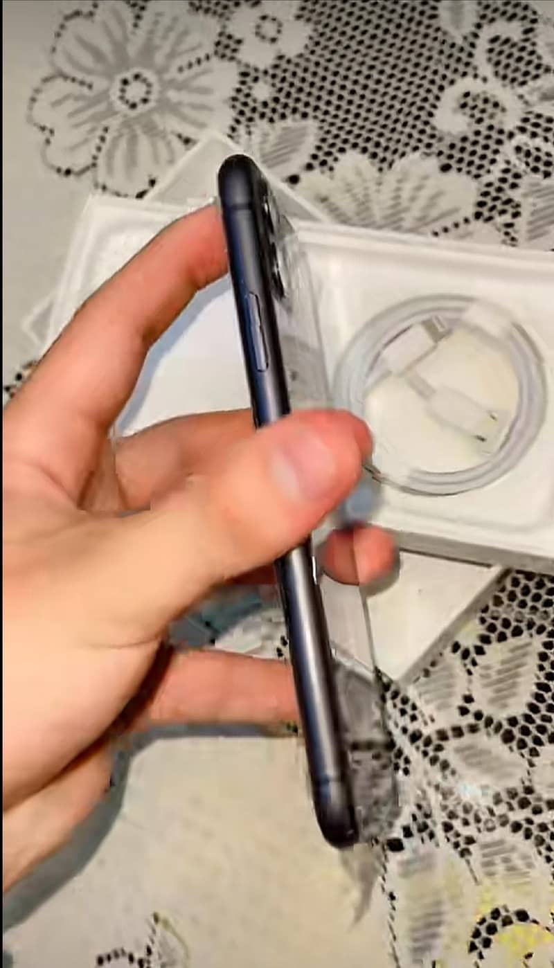 iphone 11 4