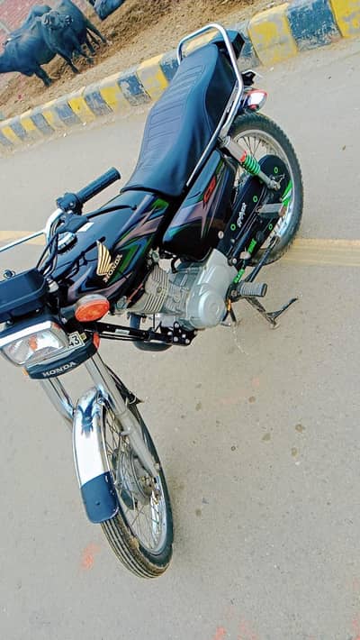 Honda CG125 model 2023 black colour 03485303748
