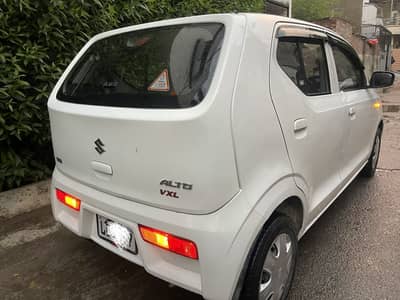 O3228l5l593 call me urgent sale Suzuki alto vxl automatic 650cc car