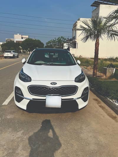 KIA SPORTAGE FWD 2021 (windscreen damaged)