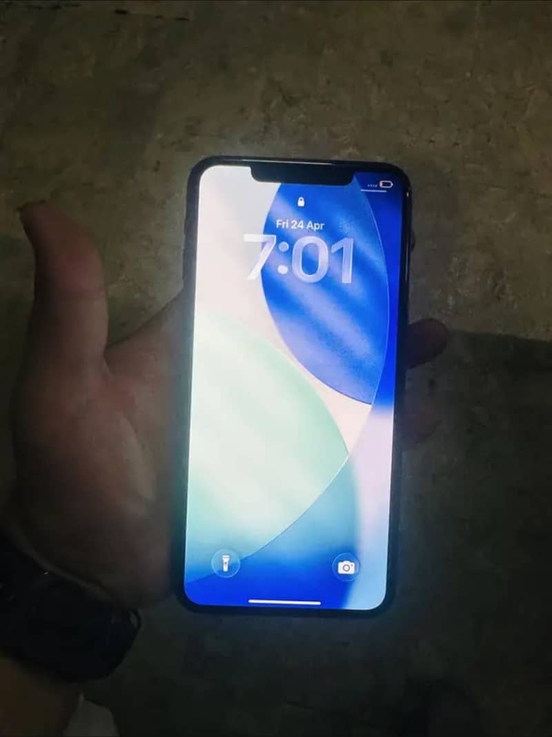 iPhone 11 Pro Max 1