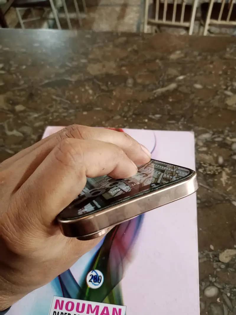 iphone 16pro 4