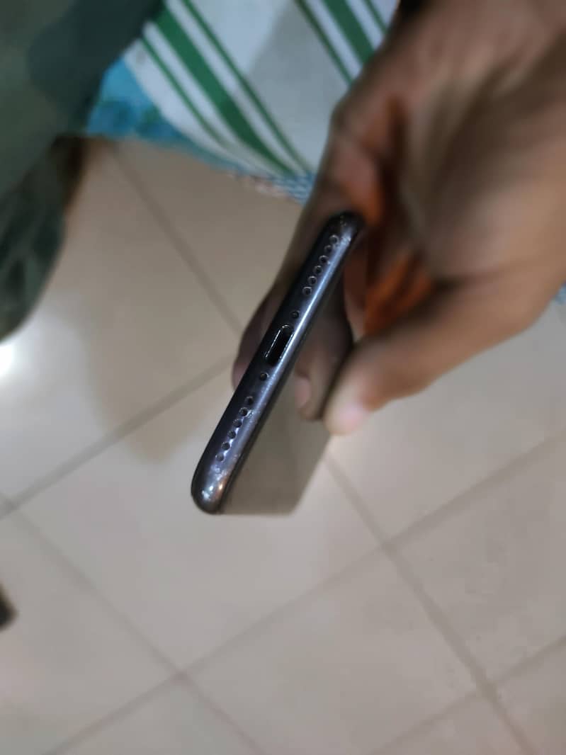 apple iphone 8 5