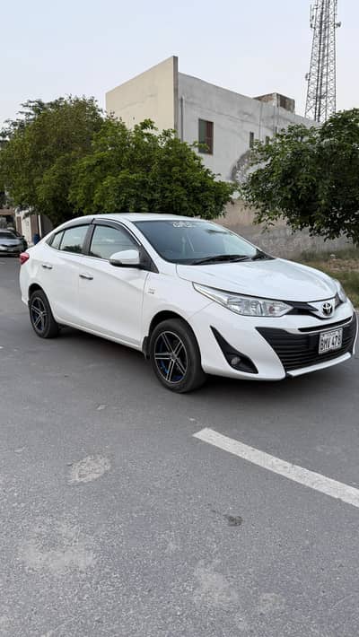 Toyota Yaris  better Honda City Cultus Civic Wagner 38