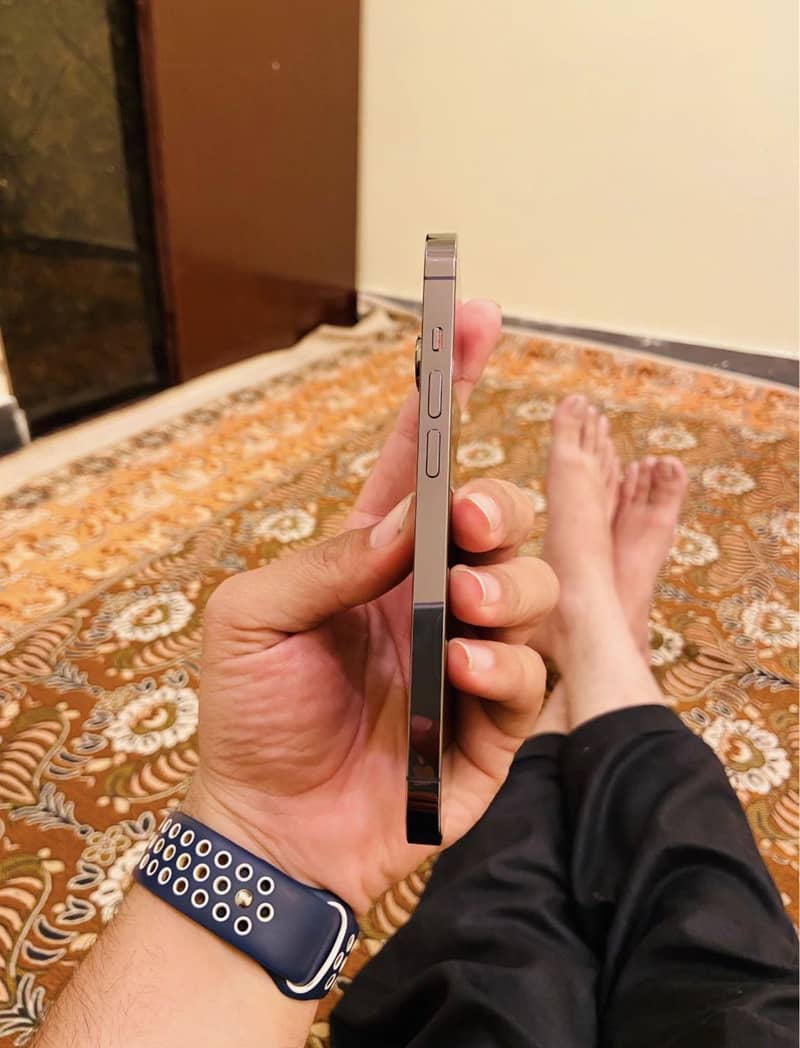 iPhone 14 Pro 1