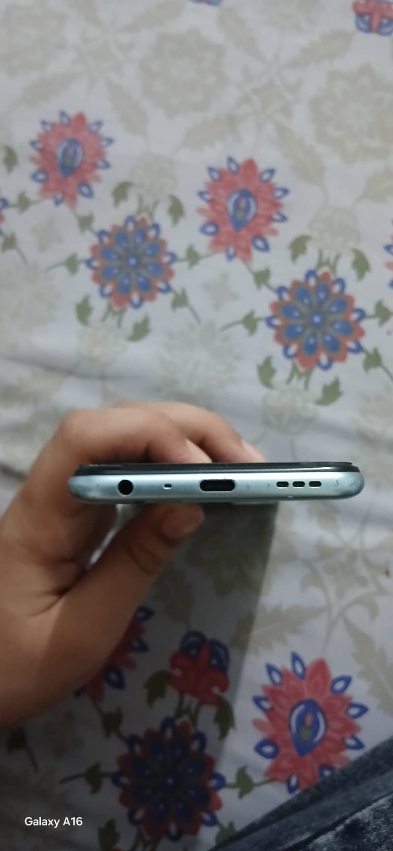 OPPO A76 5