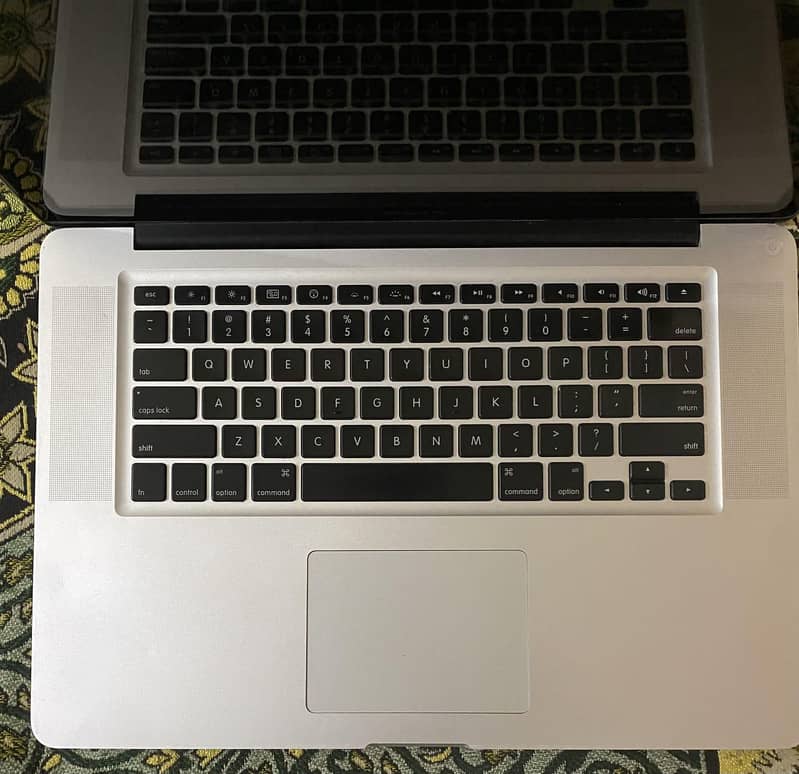 MacBook pro 1