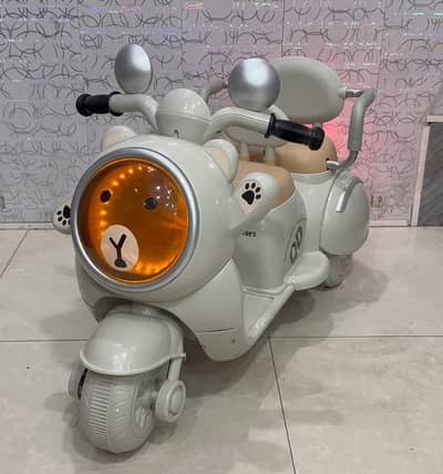 Baby Scooter / Kids Electric Ride / Scooty/mir traders lahor / scooter