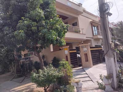 10 Marla upper portion with gas rent out