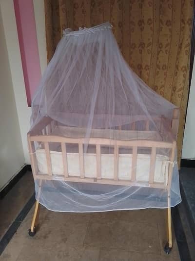 Baby Cot bed movable  like new, very less used